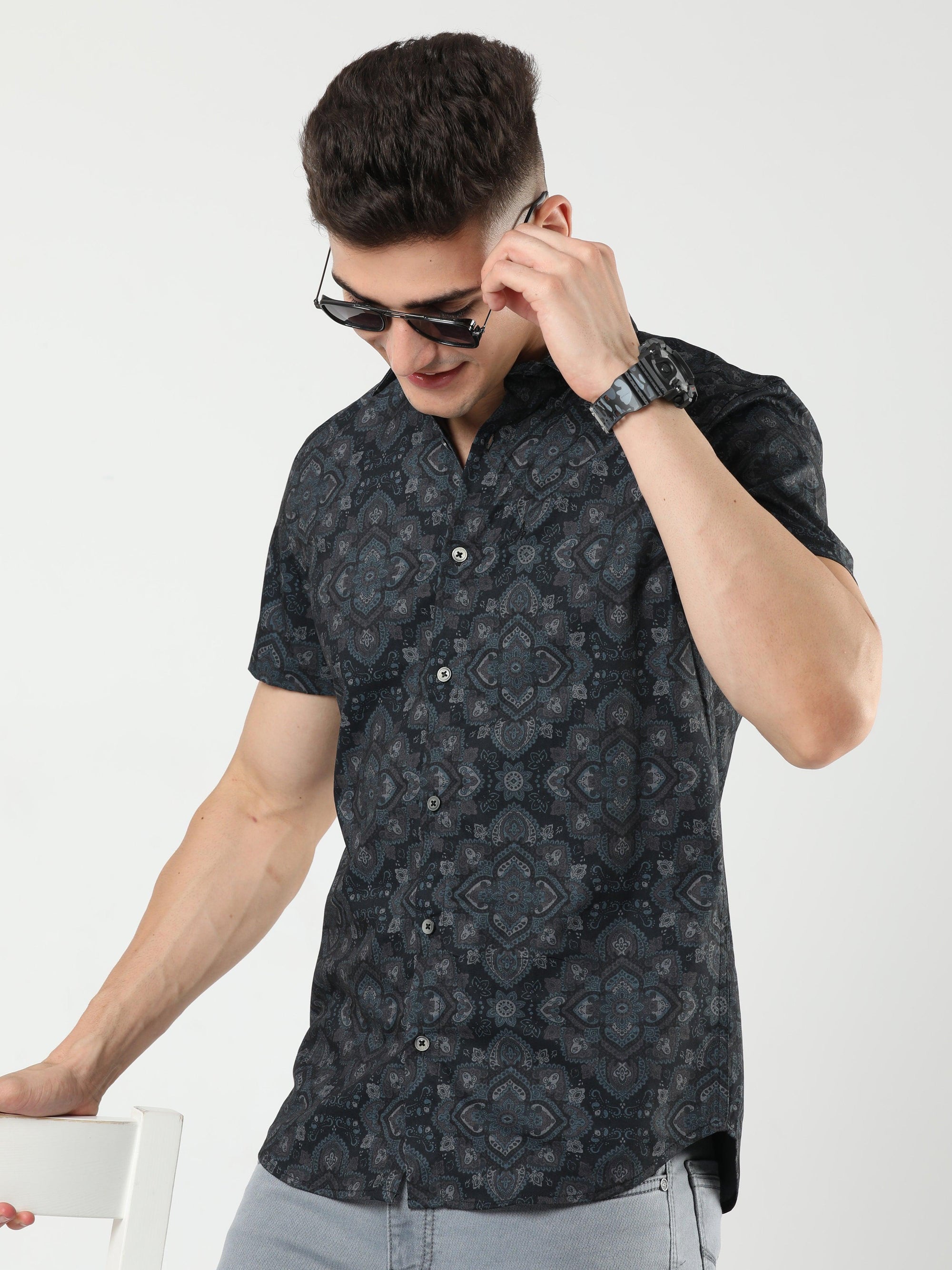 Chiton Black Print Shirts