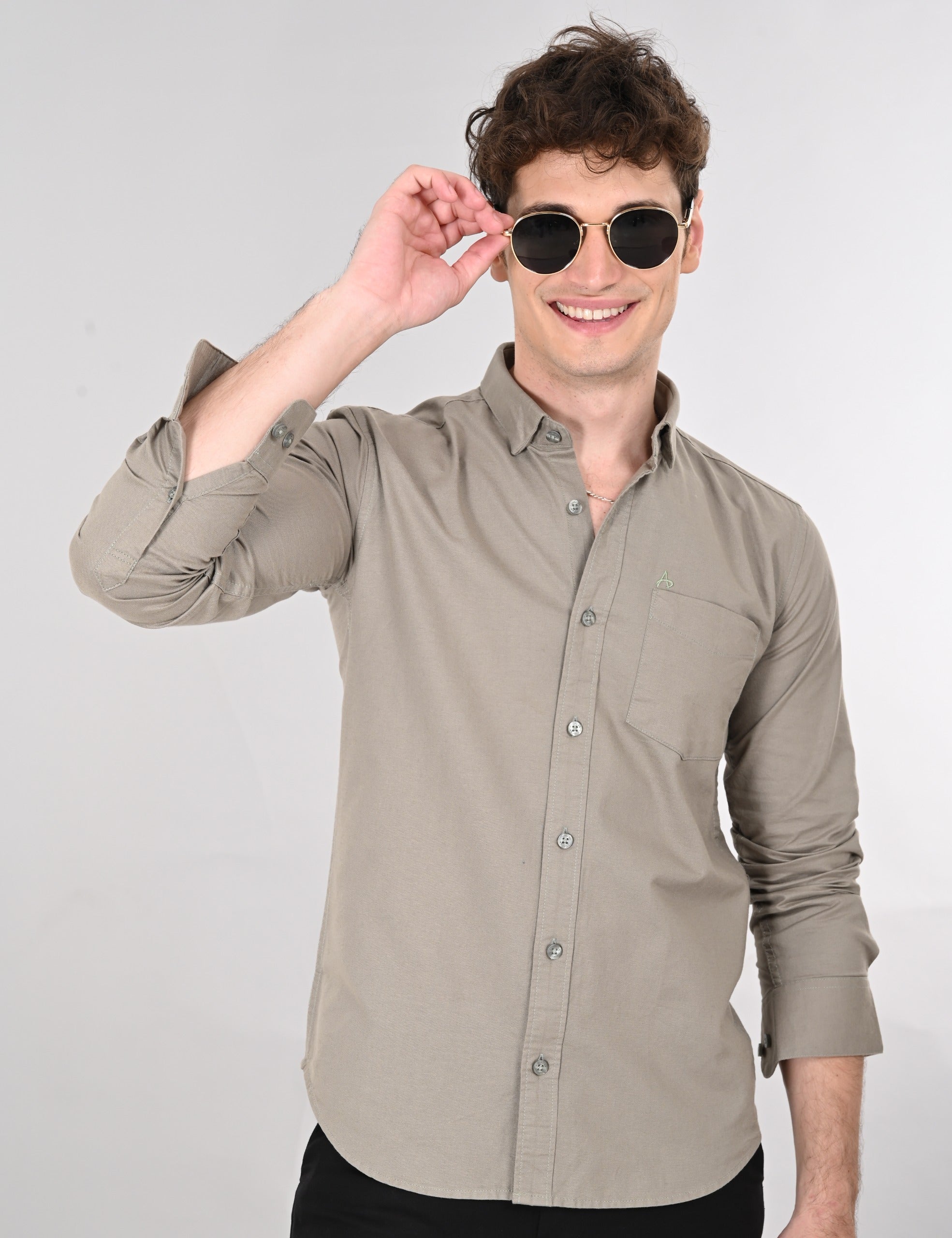 Cutaway Collar Solid Cotton Sage Green Slim Fit Shirt