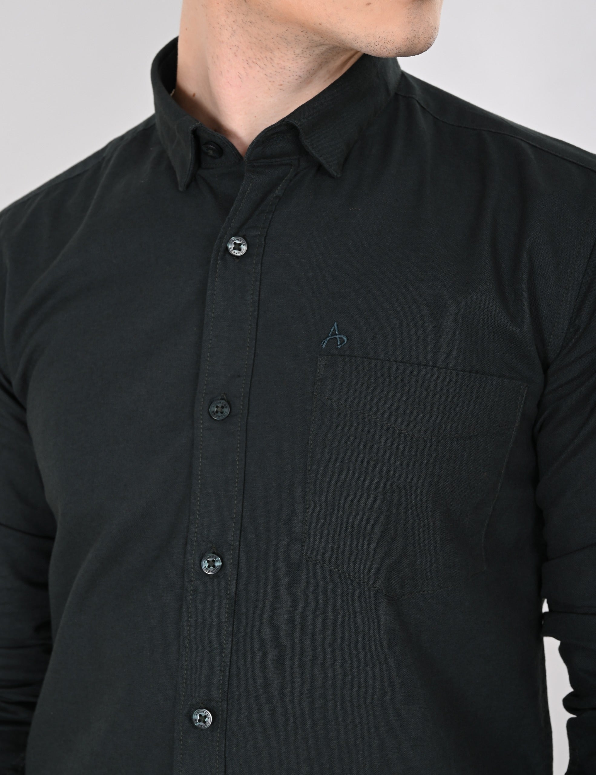 Cutaway Collar Solid Cotton Black Slim Fit Shirt