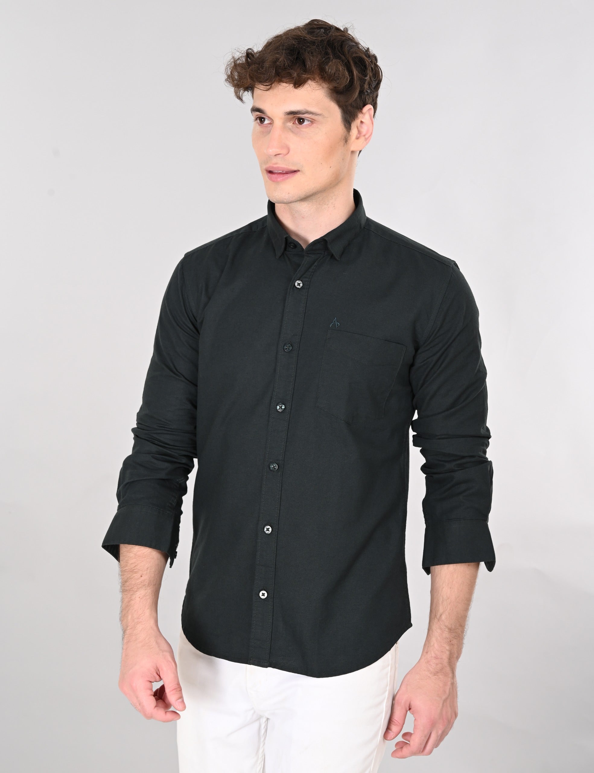 Cutaway Collar Solid Cotton Black Slim Fit Shirt