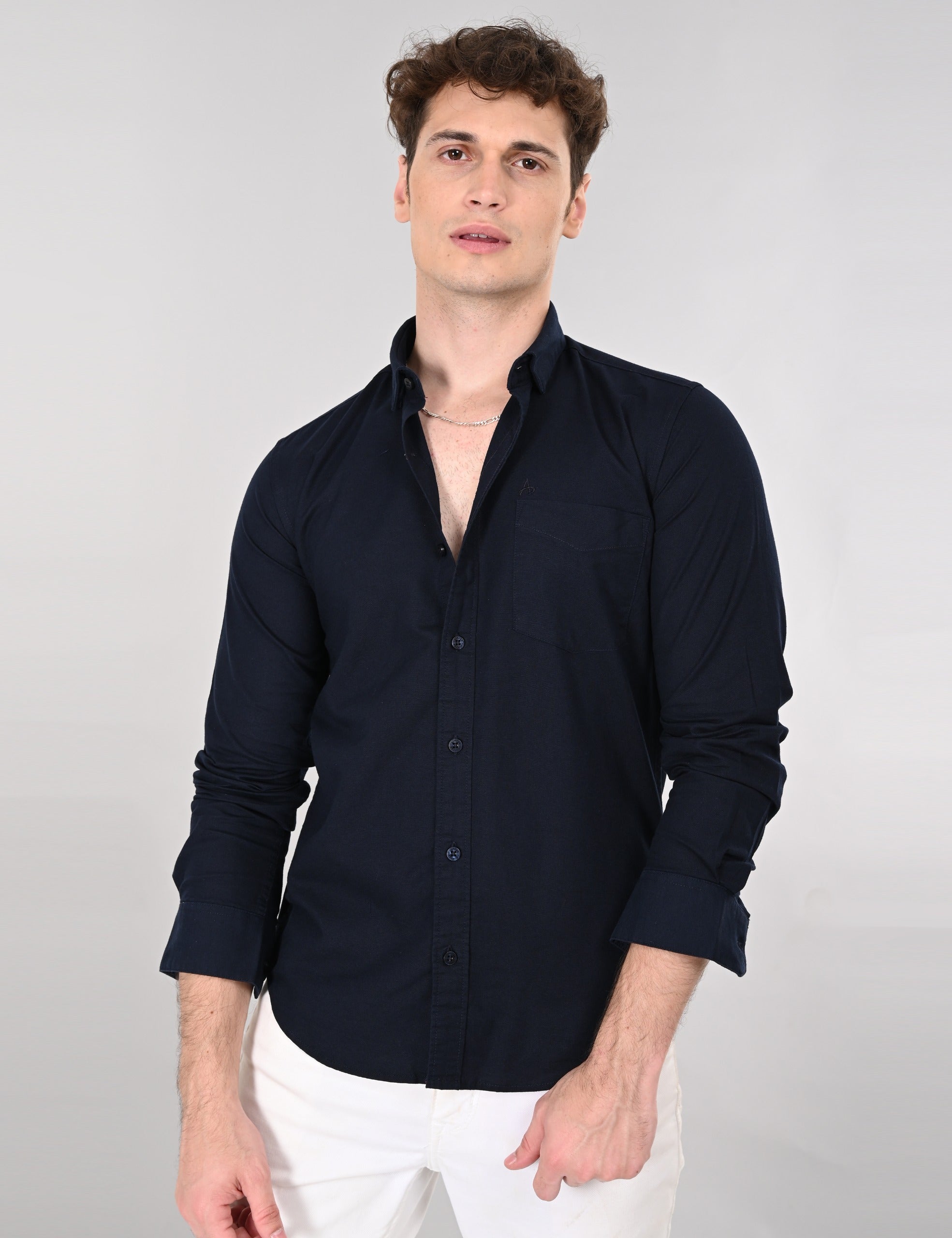 Cutaway Collar Solid Cotton Navy Blue Slim Fit Shirt