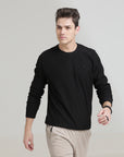 Black Regular Fit Sweatshirt: Cozy Comfort for Everyday Wear