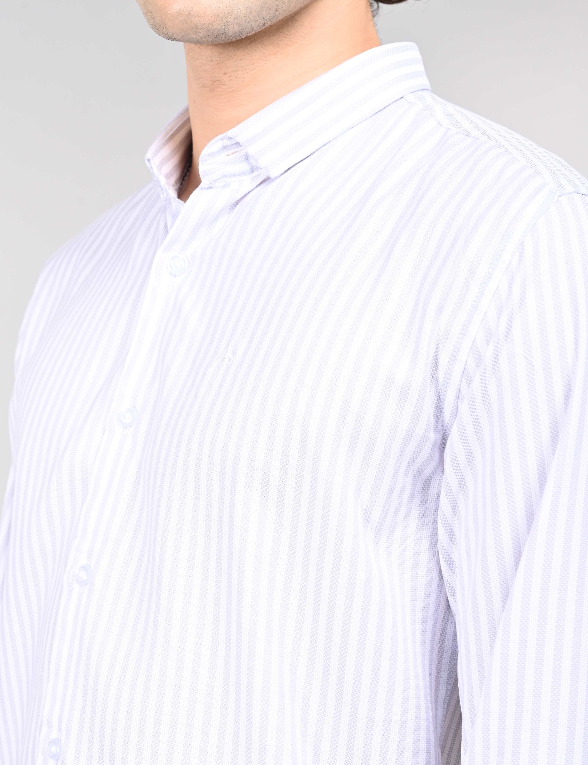 Full sleeve slim fit white shirt