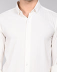 Puffy pattern white slim fit shirt