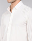 Puffy pattern white slim fit shirt