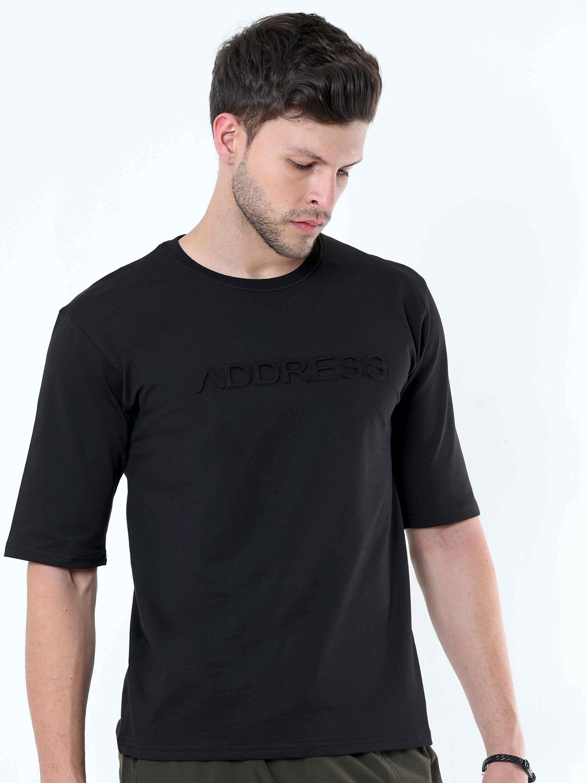 Black Knitted Solid T-Shirt